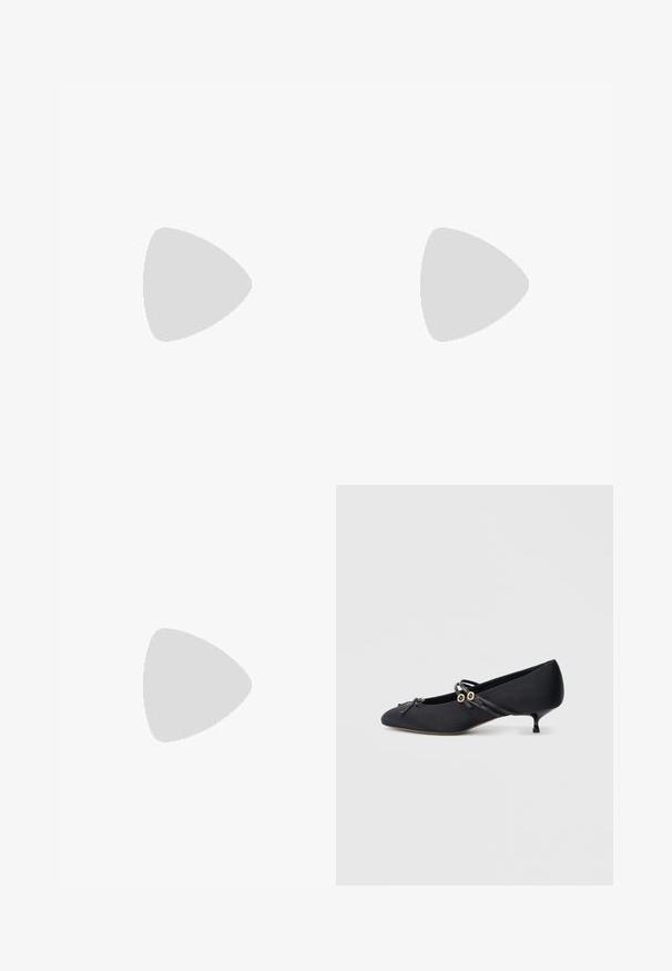 Sort hørdragt med korte ærmer, trykknaplukning, taljebælte og to forlommer. Glat tekstur og skræddersyet design.; Sorte satin lavhælede sko med spids tå, prydet med en dekorativ sløjfe og tynde læderremme med guld accenter.; Mørkebrun blank læderhåndtaske med et gyldent vingeemblem, gyldent kædedetalje og en tynd læder skulderrem på en ensfarvet baggrund.; Par af øreringe i guldfarve med udsmykket blomster- og bladprægning på en neutral baggrund.