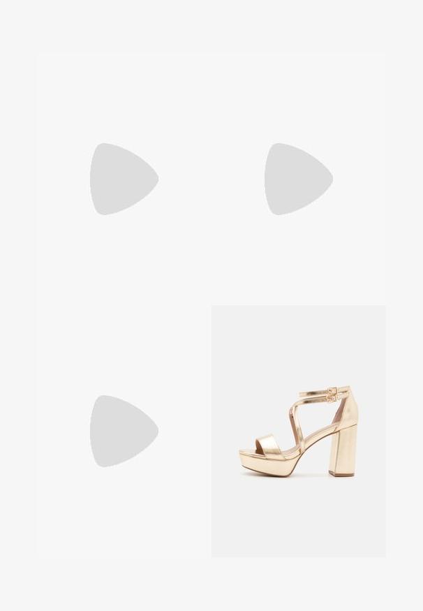 Lyserød en-skulder jumpsuit med en tætsiddende krop, lang pufærme, plisserede bukser med bred ben og en glat, let stofstruktur.; Guld metalisk platform sandaler med en chunky blokhælk, åben tå og krydsede ankelstropper med spænde detaljer. Glat tekstur.; Rektangulære briller med skildpadde-mønster, sort plastisk stel og gennemsigtige linser. Har tynde stænger og en let bøjning i enderne.; Brun flettet læder skuldertaske med en enkelt bred strop og en slasket, halvmåneformet krop.