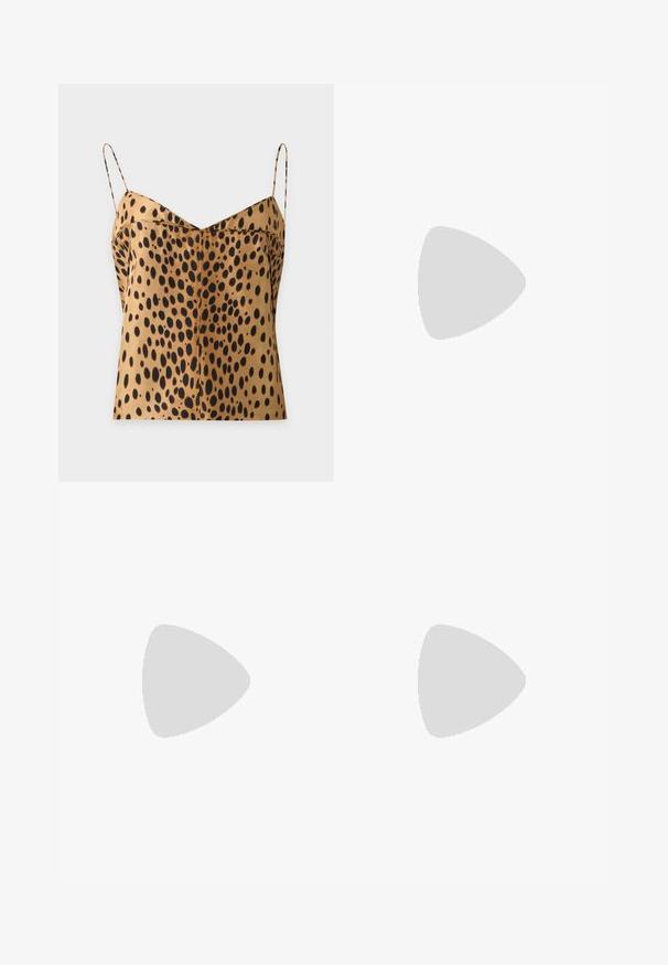 Top marron en satin sans manches avec des taches noires irrégulières et fines bretelles, présenté sur un fond clair uni.; Jupe rayée noir et fauve en tissu lisse, dotée d'une taille à nouer et d'un ourlet en dentelle.; Sandale à talon haut noire avec une bride étroite à la cheville, bout carré, cuir lisse et accent de boucle métallique.; Sac à main cylindrique en cuir marron avec clous dorés, bandoulière réglable et logo Michael Kors doré sur le devant.