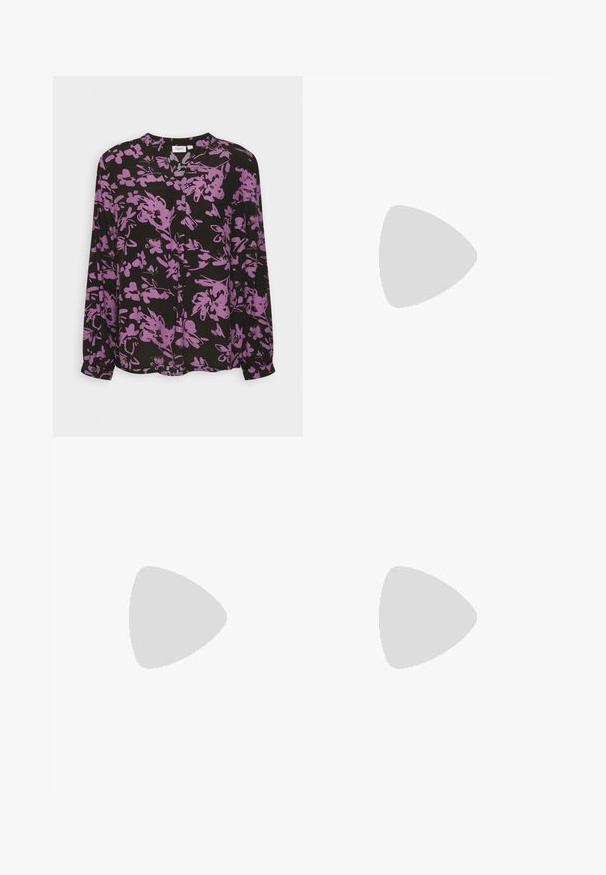 Saint Tropez AGNESS BLOUSE - Bluse - black; Vibbrante purple bredde ben bukser lavet af glat stof, med en skræddersyet talje, der har to sorte knapper og frontfolder.; Sortlæder ankelstøvle med spids tå, en slank silhuet og en kraftig firkantet hæl. Glat tekstur med minimale stikninger.; Sølv metal øreringe med to sammenflettede cirkler, en større og en mindre, med børstet finish og push-back låse.