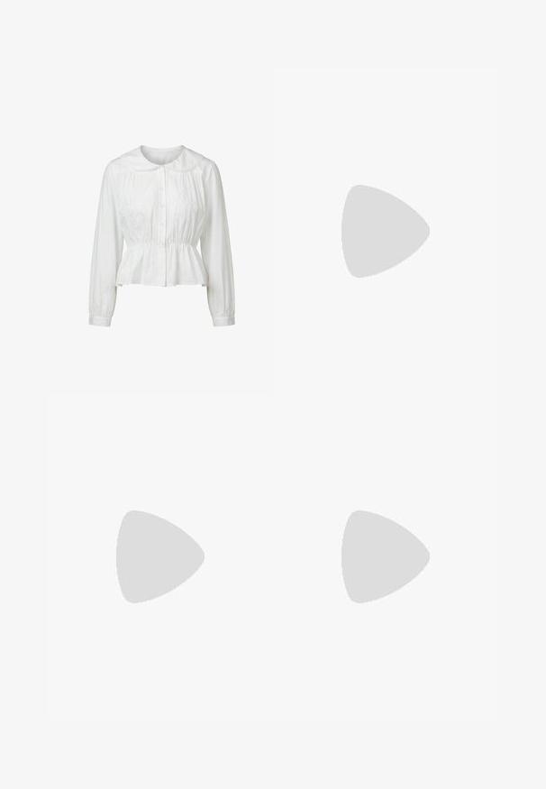 Weiße Bluse mit langem Ärmel, Knopfleiste vorne, elastischem Bund, Spitzenbesatz und dezentem Blumenstick auf der Brust.; Schwarze Hosen mit weitem Bein, elastischem Bund und Seitentaschen, aus glattem Stoff gefertigt, der für Komfort und lässiges Tragen konzipiert ist.; Desa Pantolette hoch - brown; Burgunderfarbene Cat-Eye-Sonnenbrille mit dunklen Gläsern, glatten Kunststoffrahmen und goldenen Akzenten an den Seiten. Stilvolles und kantiges Design.