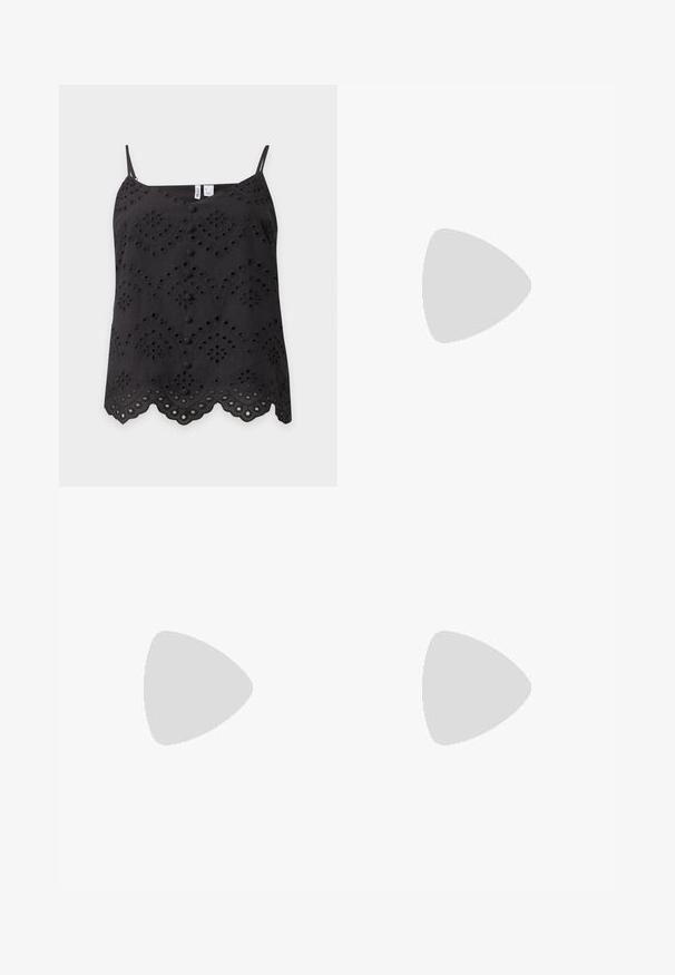 Top negro sin mangas con diseño bordado calado, botones delanteros cubiertos de tela, bajo con borde festoneado y tirantes finos ajustables.; Pantalones cortos de denim azul claro con cintura alta, costuras visibles, dos bolsillos delanteros y cierre de botón de metal. Textura suave.; Sandalia plana negra con diseño de tiras entrecruzadas, suela plana, textura mate y perfil minimalista. Adecuada para uso casual.; Bolso de piel sintética rojo brillante con forma triangular, abertura superior amplia y un asa curva. Textura suave con detalles de costura mínimos.