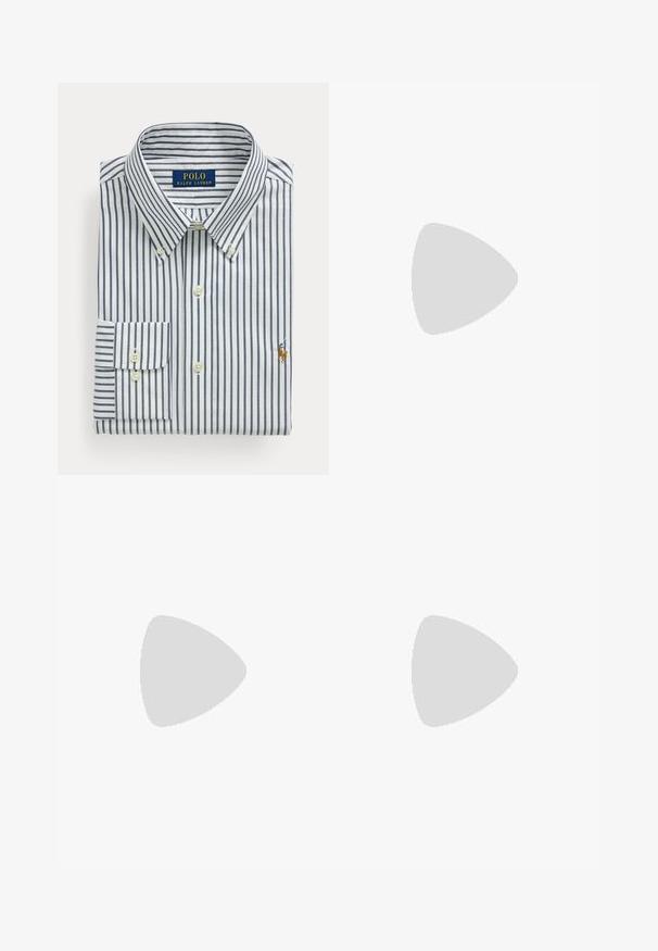 Kogutud valge triiksärk meresiniste vertikaalsete triipudega, nööpidega kraega ja Polo Ralph Laureni logo rinnal tikitud.; Tumesinised kitsad teksad esiküljel nööbi ja tõmblukuga, viie taskuga ning peene tuhmumisega reite ja põlvede eesosas.; Mustast nahast loafer madala kontsa ja penny rihma detailiga, näidatud küljelt helehallil taustal.; Pruun nahkvöö ristküliku kujulise kuldse pandlaga, millel on reljeefne Polo mängija hobusel, kes hoiab maletti.