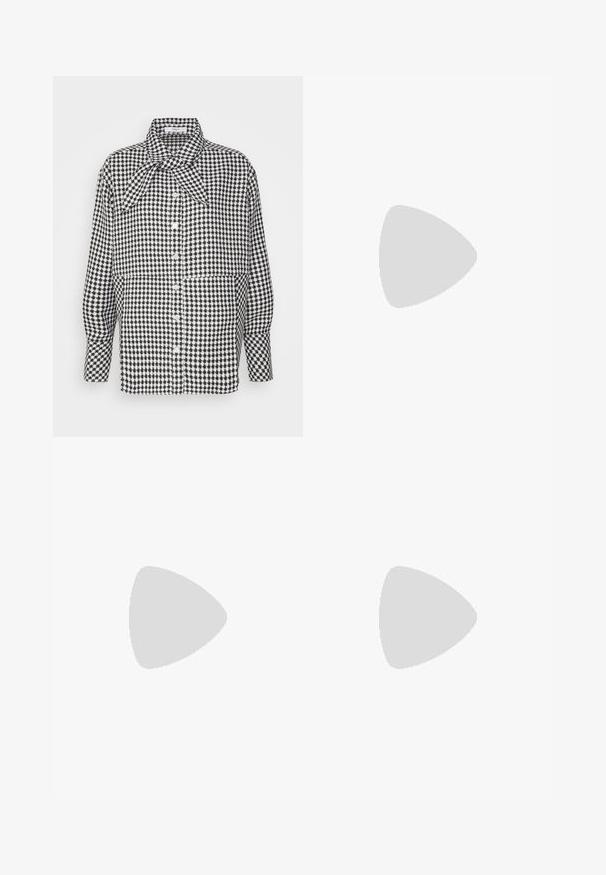 Lovechild CLYDE SHIRT - Πουκαμίσα με κουμπιά -  multi black; Τζιν σορτσάκια σε ανοιχτό μπλε χρώμα με φθαρμένη τελείωση. Διαθέτουν κλασικό σχέδιο με πέντε τσέπες, κλείσιμο με κουμπί και ελαφριά φθορά στο ύφασμα.; Μαύρη πατενταριστή δερμάτινη μπότα με λευκές ραφές, στρογγυλή μύτη και block τακούνι. Διαθέτει καμπυλωτές σχεδιαστικές γραμμές και λεία υφή.; Ασημένια σκουλαρίκια κρίκοι με απαλό, κυματιστό σχέδιο; διαθέτουν χοντρή μορφή και λείο φινίρισμα, επισημαίνοντας μια μοντέρνα αισθητική.