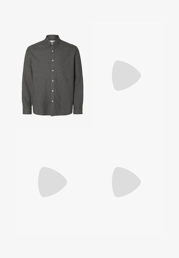 Chemise à manches longues gris foncé, boutonnée, avec un col pointu et des boutons blancs sur le devant au centre.; Pantalons rayés gris foncé avec une coupe ajustée, dotés d'une fermeture à bouton et d'une taille à cordon, composés d'un tissu texturé.; Mocassin en cuir noir avec détail de bride grise, talon bas et semelle texturée, marqué "HUGO" en or sur le côté.; Lacoste MESSENGER BAG MEN CLASSIC - Sac bandoulière - noir
