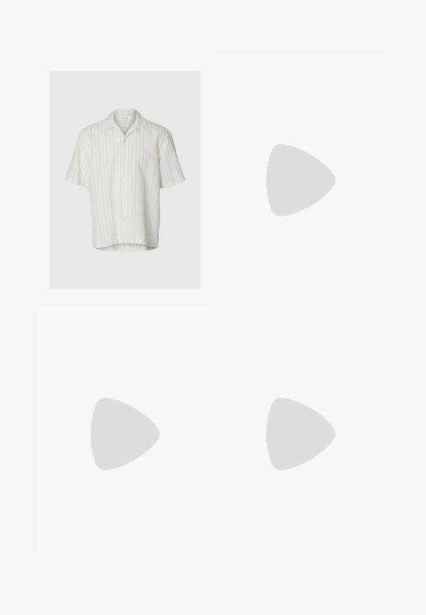 Hvid kortærmet skjorte med knapper og blød krave samt tynde lodrette beige striber, vist på en ensfarvet baggrund.; Lyseblå denimshorts med afslappet pasform, fem-lomme design, enkelt knaplukning og kontrastsyninger langs sømmene.; Tan ruskinds loafers med frynse detaljer, rund tå og kontrasterende brun hæl. Glat tekstur og enkle stikninger.; Solbriller med skildpaddeprint og grå linser, med en grønlig ramme og metalaccents. Rund form med tykke, teksturerede stænger.