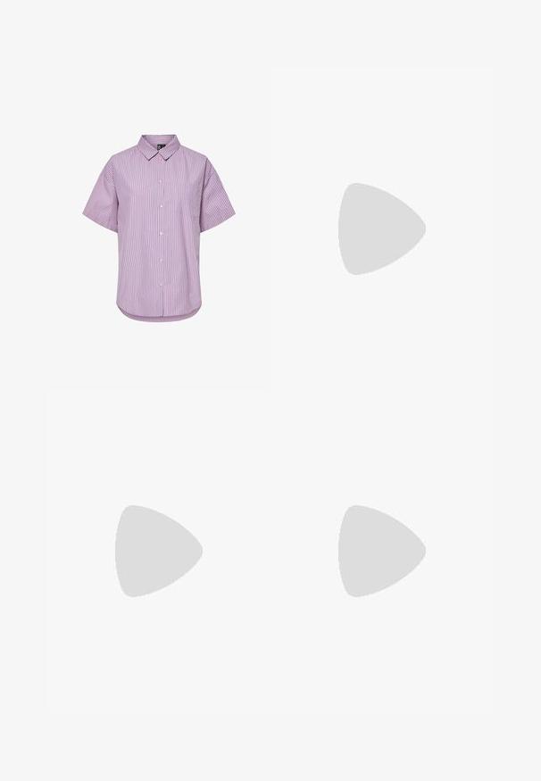 Kortærmet skjorte med krave i lys lilla med lodrette striber i mørkere lilla, med knaplukning og en enkelt brystlomme.; Beige shorts med elastisk talje, snøre, marineblå sidelommer og lille sort Adidas-logo på venstre frontben.; Pink ruskindssneaker med tre lyserøde striber, mandelformet tå og sål i gummi. Har minimalistisk design og tonale sømme.; Lysblå denim skuldertaske i en rund form, justerbar rem og diskret syning langs den nederste kant. Blød tekstur.