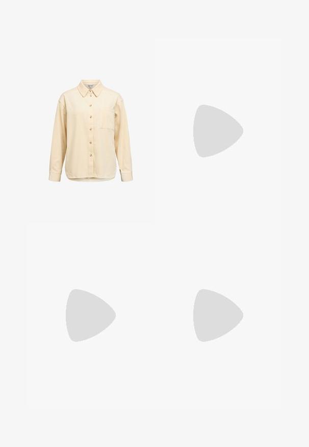 Chemise à manches longues, boutonnée, en velours côtelé beige clair avec col, poche poitrine unique et texture côtelée. Boutons en bois en détail.; Jeans évasés taille haute bleu foncé avec des réglages à boutons sur la ceinture, poches avant et fermeture à glissière.; Escarpin slingback en cuir verni bordeaux avec bout pointu, fine bride à la cheville et petit détail décoratif de boucle. Texture lisse et talon haut.; Sac à main bordeaux en matériau brillant, de forme rectangulaire, avec deux anses et des accents légèrement courbés à l'avant.