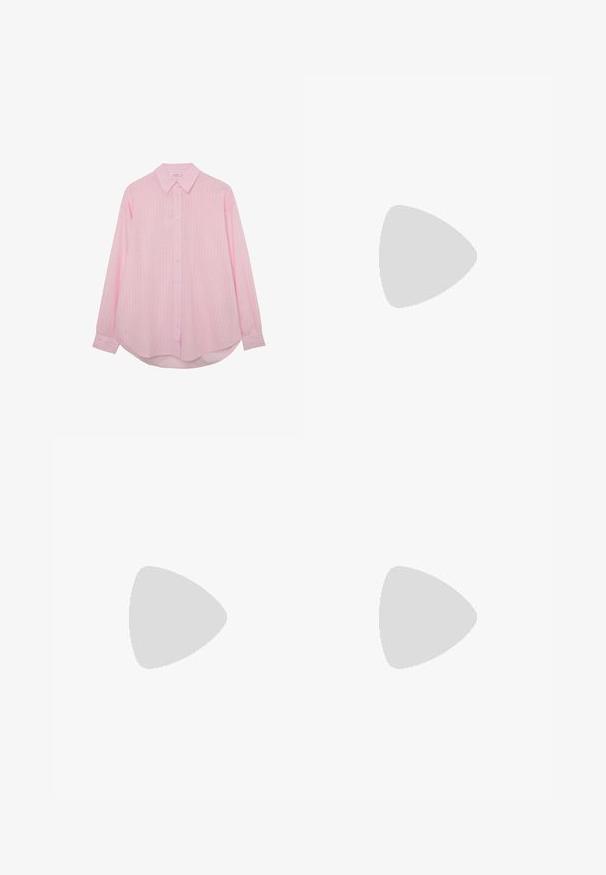 Chemise rose clair à manches longues, boutonnée, avec des rayures verticales blanches, col classique et ourlet arrondi.; Pantalon large court couleur écrue avec bouton devant, fermeture éclair, deux poches avant et surpiqûres marron visibles.; Baskets en suède marron avec trois bandes blanches, semelle en caoutchouc, et étiquette avec le texte "Gazelle" en or. Fermeture à lacets avec lacets gris.; Lunettes de soleil rondes teinte brun avec une monture bordeaux brillante. Branches fines avec un détail de marque subtil. Design de verres plats.
