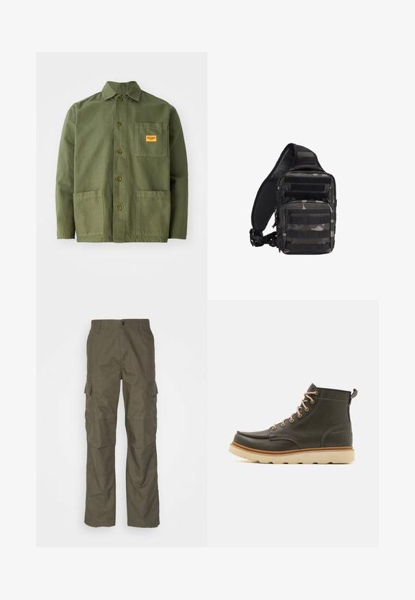 Olivgrüne Jacke aus schwerem Baumwollmaterial, mit spitzem Kragen, Knöpfen auf der Vorderseite und zwei großen aufgesetzten Taschen. Mit einem kleinen Logo-Patch versehen.; Olivefarbene Cargo-Hose mit geradem Schnitt, aus strukturiertem Stoff. Verfügt über große Seitentaschen und einen Knopfverschluss.; Dunkelgrüne Lederknöchelstiefel mit beigen Schnürsenkeln, gepolsterter Schuhkragen und strukturiertem Gummisohle. Verfügt über wasserdichte Markierungen und Nähdetails.; Kompakte schwarze und graue Camouflage-Taktik-Slingtasche mit mehreren Reißverschlussfächern und verstellbarem, gepolstertem Schultergurt.