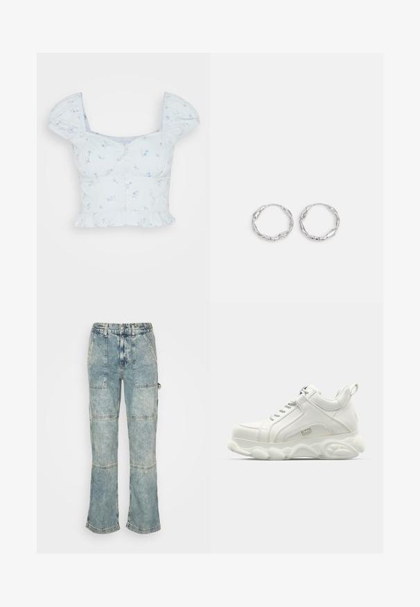 Hollister Co. CORSET - T-shirts print - blue; BDG Urban Outfitters UTILITY SKATE - Jeans Relaxed Fit - mid vintage; Hvide atletiske sneakers med en glat læderoverdel, rund sål og tekstureret accent. Har snørebånd og en slippe-strop bagpå.; Sølv hoops med en bølget, uregelmæssig tekstur. Har en tynd, cirkulær form og en reflekterende finish.