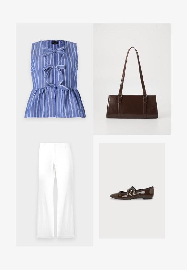 Blau-weiß gestreift, ärmelloses Top mit einer Peplum-Silhouette, Schleifenakzenten und einer Knopfleiste an der Vorderseite.; Weiße Leinenhose mit geradem Bein, Knopfverschluss und ohne sichtbare Muster. Glatte Textur und minimales Design.; Dunkelbrauner Lackleder-Flachschuh mit spitzer Zehenpartie und drei dünnen Riemen mit goldenen Schnallen über dem Spann.; Braune Lackleder-Handtasche in rechteckiger Form, mit zwei langen Griffen und subtilen, geschwungenen Akzenten auf der Vorderseite.