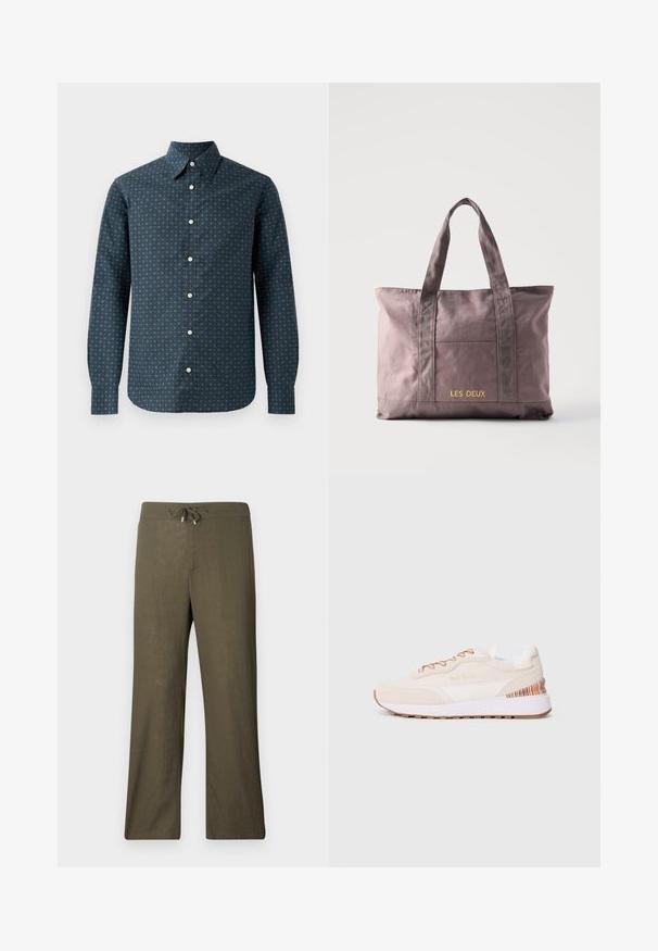 Marineblauwe langemouw shirt met een button-down kraag, voorzien van een geometrisch wit patroon, met knoopsluiting aan de voorkant en manchetten.; Losse, olijfgroene linnen broek met een tailleband met koord en wijde benen. Zachte textuur, minimalistisch ontwerp, geen zichtbare patronen of accenten.; Sneakers met een beige suède bovenkant, witte accenten, een brown rubberen zool en kleurrijke gestreepte details op de hiel; heeft brown veters.; Bruine stoffen draagtas met twee handvatten en een voorvak, met het logo "LES DEUX" in gele letters op het vak.