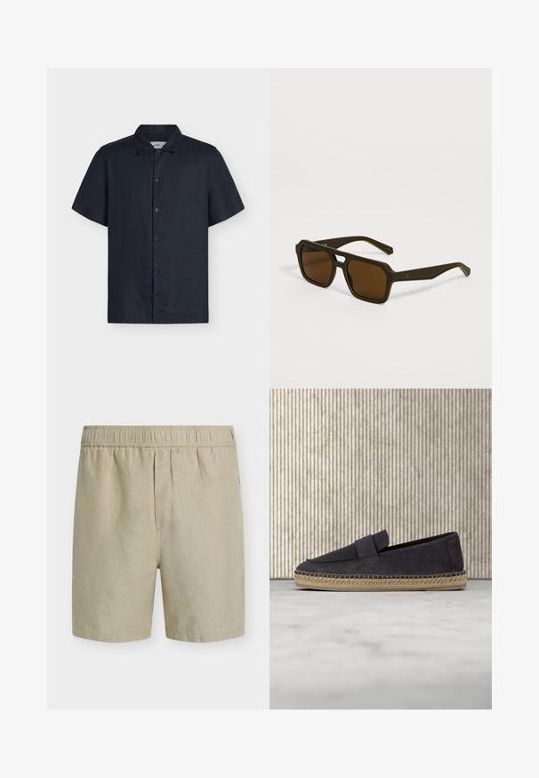 Chemise noire à manches courtes avec boutons et col classique, présentée sur un fond clair uni.; Short en lin beige avec taille élastique, coupe droite, sans poches visibles ni ornements.; Mocassin en daim bleu marine avec semelle en jute tissé flottant au-dessus d'un tapis beige, avec un mobilier ambre translucide en arrière-plan.; Lunettes de soleil carrées brun foncé avec des montures épaisses et des branches légèrement inclinées reposant sur une surface gris clair.