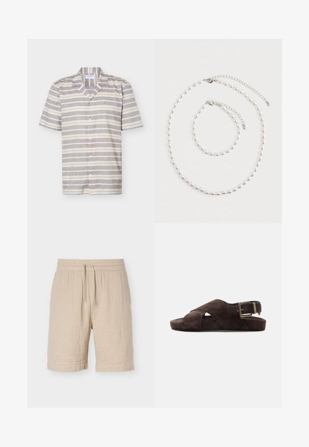 Chemise à manches courtes avec boutons, rayée horizontalement en gris et blanc, col cranté, présentée sur un fond blanc.; Short beige en mélange de coton avec taille élastique, cordon ajustable, tissu texturé et ourlet au genou.; Sandale en cuir suédé marron avec brides croisées, boucle métallique réglable et semelle plate sur fond clair uni.; Collier de perles et bracelet assorti avec fermoirs en chaîne argentée disposés sur un fond blanc.