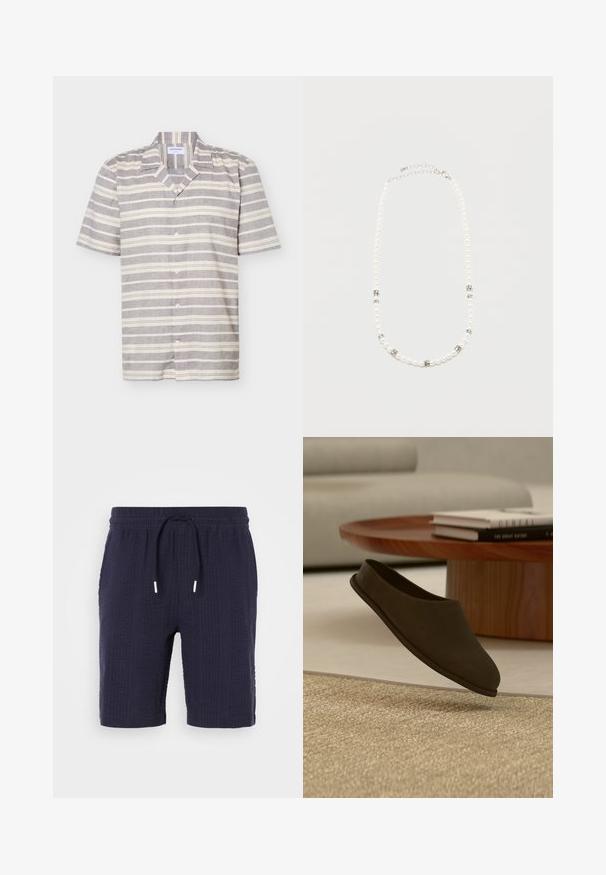 Chemise à manches courtes avec boutons, rayée horizontalement en gris et blanc, col cranté, présentée sur un fond blanc.; Shorts navy avec un motif texturé, taille élastique et cordon de serrage. Présente une coupe décontractée et une longueur au-dessus du genou.; Chausson marron foncé à enfiler flottant au-dessus d'un tapis beige texturé, avec une table basse ronde en bois et des livres empilés en arrière-plan.; Collier de perles blanches avec des intercalaires en strass argentés et un fermoir chaîne en argent, présenté sur un fond clair uni.