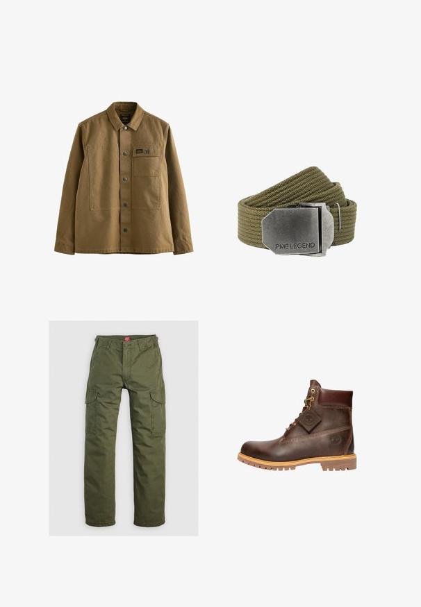 Bruine canvasjas met een kraag, voorkant met knoopsluiting, twee borstzakken en een gestructureerde stof. Militaire inspiratie in het ontwerp.; Olijfgroene cargobroek gemaakt van duurzame stof, met zijzakken, een knoopsluiting en een rechte pijpdesign.; Bruine leren enkelboot met een ronde neus, stevige zool, hardware in goudkleur en een gestructureerde bovenkant. Inclusief een merklabel dat is bevestigd.; Olivengroene geweven stoffen riem met een grote rechthoekige geborstelde metalen gesp gegraveerd met "PME LEGEND".