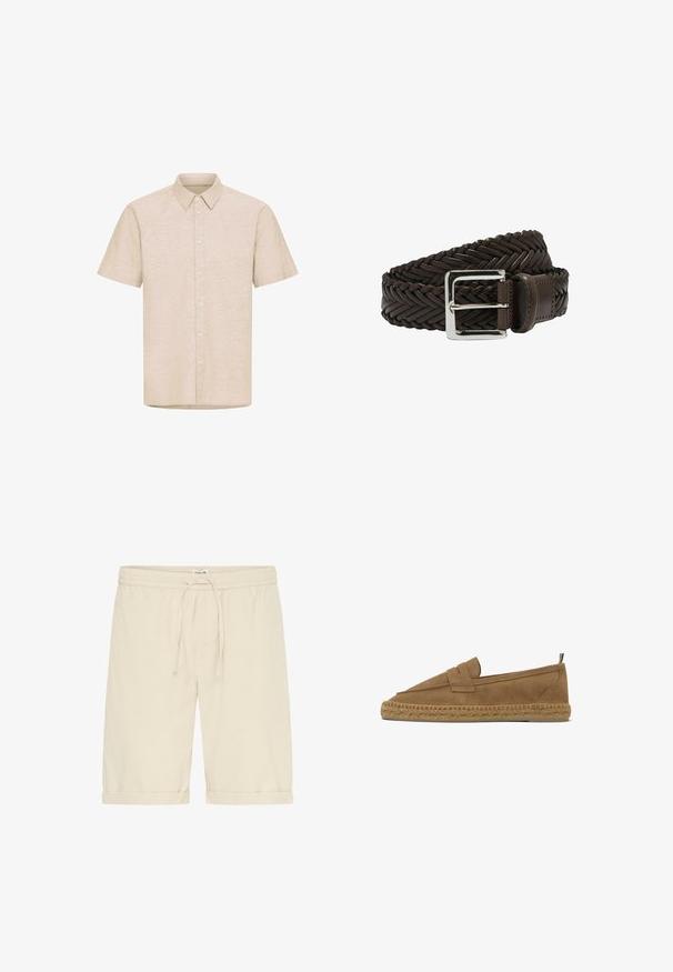 Chemise beige à manches courtes avec col pointu, boutons espacés uniformément sur le devant, design uni, présentée sur fond blanc.; Short beige en coton avec taille élastique et cordon de serrage. Ourlets retournés et texture lisse, présentant des détails de design minimalistes.; Mocassin espadrille en daim marron avec semelle en jute tressée et languette à l'arrière, présenté de profil sur fond blanc.; Ceinture en cuir tressé marron avec une boucle rectangulaire en argent et une section de sangle en cuir lisse près de la boucle. Motif en chevron texturé.