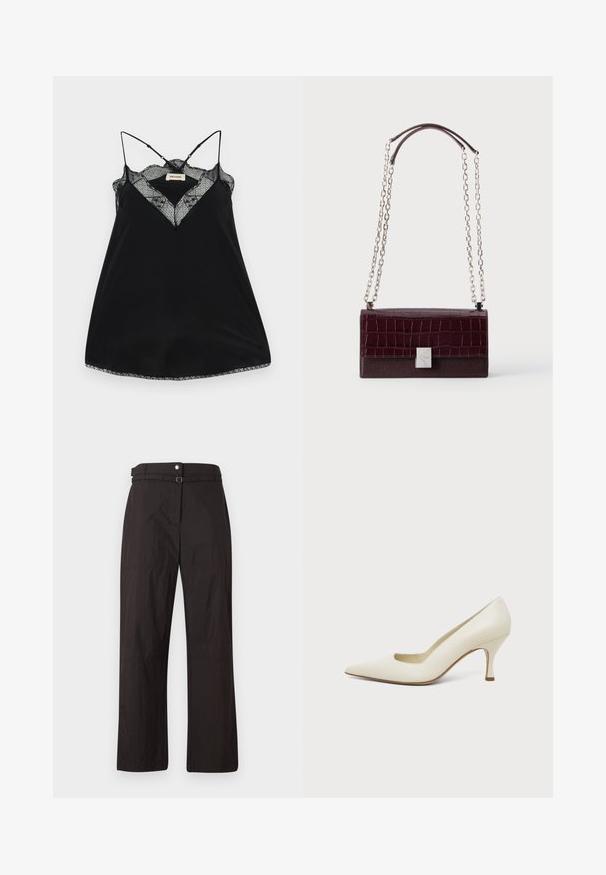 Zwarte camisole met verstelbare bandjes, met een kanten V-hals en golvende randen. Gladde stof met een lichte glans.; Zwarte wijde broek met een soepele textuur, voorzien van een knoopsluiting en een riemlus op de taille. Inclusief subtiele naaddetails.; Crèmekleurige leren pumps met spitse neus en een slanke, middenhoge hak op een effen lichte achtergrond.; Donker bordeauxrode rechthoekige handtas met krokodillenstructuur klep, zilveren rechthoekige sluiting en dubbele zilveren kettinghengsels met leren schouderstukken.