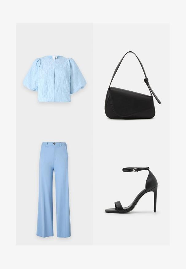 Lysblå cropped bluse med puffede ærmer, tekstureret stof, rund halsudskæring og en enkelt knaplukning bagpå.; Lys blå vide bukser lavet af et glat stof, med knaplukning og forlommer. Rent, skræddersyet design uden mønstre.; Sort højhælet sandal med et sleek design, der har en ankelrem, åben tå og glat lædertekstur.; Sort læderhåndtaske med en triangular form, skrå klap og et rundt håndtag. Har en glat overflade og minimalistiske design detaljer.