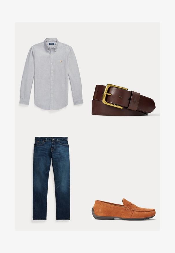 Lysegrå langærmet skjorte med knapper, krave og lille broderet hestelogo på venstre bryst.; Mørkeblå denimjeans med let falmning på lår og lommer, knap- og lynlåslukning samt design med fem lommer, lagt fladt på hvid baggrund.; Brun herre loafer i ruskind med syningdetaljer, en penny-lomme på overdelen og en mørk gummisål.; Brunt læderbælte, snoet med et gyldent rektangulært spænd og en læderløkke med et præget hest og rytter logo.