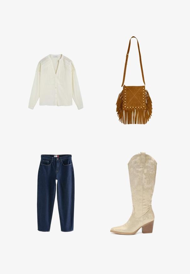 Cremefarbene Bluse mit langen Ärmeln, durchgehender Knopfleiste, Spitzendetails an Schultern und Brust sowie einem V-Ausschnitt.; Dunkelblaue Jeans aus Denim mit geradem Schnitt, fünf Taschen und Knopfverschluss. Die Nähte sind in einem hellen Farbton kontrastierend.; Salinyang Cowboy-/Bikerboot - goldfarben; Braune Wildleder-Umhängetasche mit langen Fransen an den Seiten und am unteren Rand, verziert mit kleinen Metallnieten entlang der vorderen Kanten.