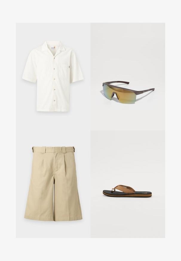 Weißes kurzärmeliges Hemd mit Knopfleiste, einer Brusttasche und Kragen, Timberland-Logo auf dem Etikett im Nackeninneren.; Beige knielange Shorts mit plissiertem Vorderteil, Gürtelschlaufen, Seitentaschen und einem klaren, maßgeschneiderten Design.; Braune Flip-Flops mit einer strukturierten schwarzen Gummisohle, ausgestattet mit einem glatten Wildlederriemen und minimalistischem Design. Die Farbe des Randes kontrastiert mit der Sohle.; Sportive Sonnenbrille mit einem schlanken, rechteckigen braunen Rahmen und einem Verlauf von gelben zu blauen Gläsern, ausgestattet mit einer ausgeprägten Nasenbrücke und strukturierten Bügelgriffen.