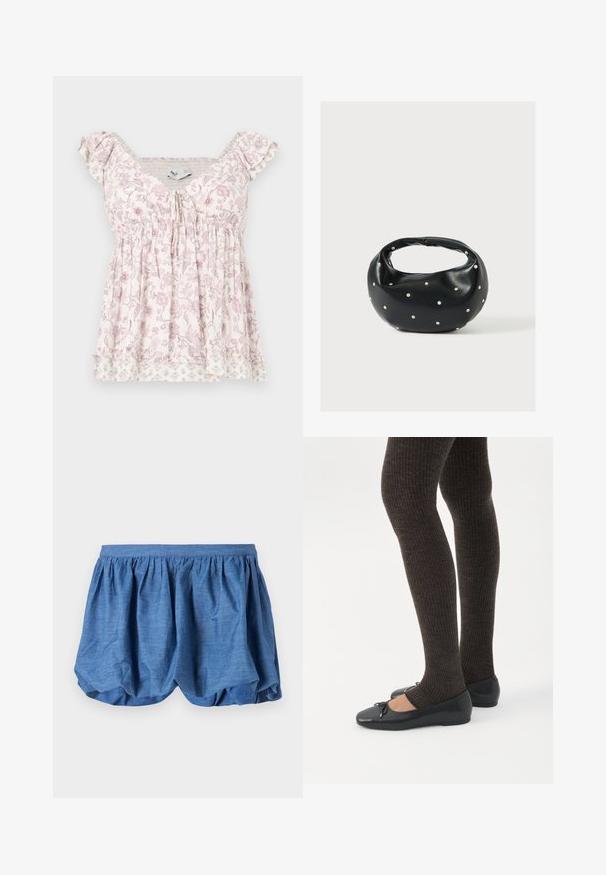 Weiß-rosa geblümte Bluse mit kurzen Ärmeln, geraffter Brustpartie, Rüschen an den Schultern und mehrlagigem Saum mit dezenten Blumenmustern.; Blaue, leichte Shorts mit einem gerafften, elastischen Bund und einem luftigen, strukturierten Design. Sie verfügen über eine weiche Stoffoberfläche und einen lockeren Schnitt.; Beine in dunklen, gerippten Leggings kombiniert mit schwarzen Ballerinas mit kleinen Schleifendetails auf weißem Hintergrund.; Schwarze Lederhandtasche mit abgerundeter Form, verziert mit silbernen Nietenakzenten und kurzem Griff. Glatte Struktur und Reißverschlussverschluss.