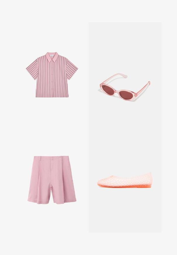 Korte mouw met kraag, roze met marineblauwe verticale strepen, knoopsluiting aan de voorkant, gladde stof, comfortabele pasvorm en subtiele merkaffichage op de achterkant.; Roze geplooide shorts met dunne verticale strepen en een tailleband met riemlussen, afgebeeld tegen een witte achtergrond.; Doorzichtige roze platte schoen met een gesloten neus en een gevlochten plastic ontwerp op een witte achtergrond.; Roze transparante zonnebril met ovale lenzen, donkerrode tint en slanke pootjes, met een gladde afwerking en subtiele details op het frame.