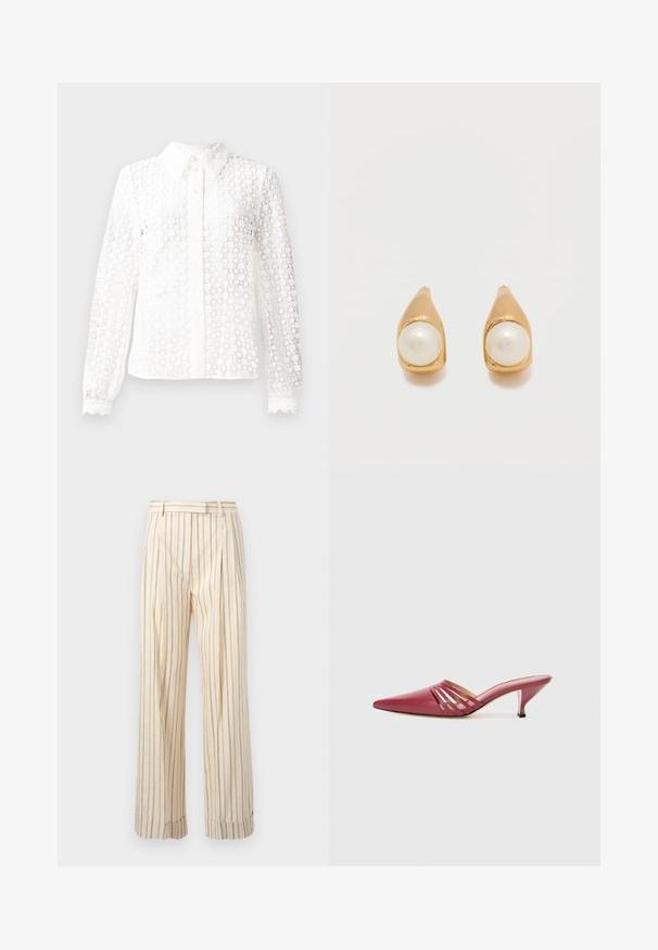 Hvid bluse lavet af lace-lignende stof med en klassisk krave, lange ærmer med scalloped manchetter og en knaplukning foran med dekorative detaljer.; Beige bukser med høj talje og tynde lodrette striber i sort, brun og rød, med sidelommer og opsmøgede benkanter.; Røde lædermules med spids tå og lav hæl, med udskårne sideaccenter og en glat tekstur. Slankt og strømlinet design.; Øreringe i guldfarve med en enkelt rund hvid perle, sat i glat, buet metal på en ensfarvet lys baggrund.
