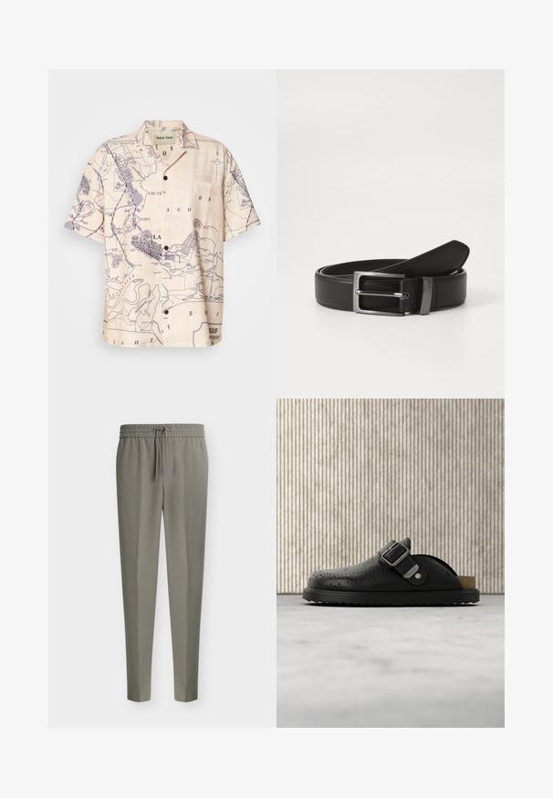 Kurzarmhemd aus hellem beige Stoff mit einer Karten-Print in Marineblau, ausgestattet mit einem klassischen Kragen und einer Brusttasche.; Hellgraue Herren-Anzugshosen mit schmal zulaufenden Beinen und einem elastischen Bund mit vorderem Kordelzug.; Schwarzer Slip-On-Clog aus Leder mit Schnalle und durchlochtestem Muster, auf hellem Teppich neben einem durchscheinenden braunen Tisch platziert.; Schwarzer Ledergürtel mit einer silbernen Metallschnalle, der eine glatte Oberfläche und ein klassisches Design aufweist. Der Gürtel ist ordentlich gefaltet.