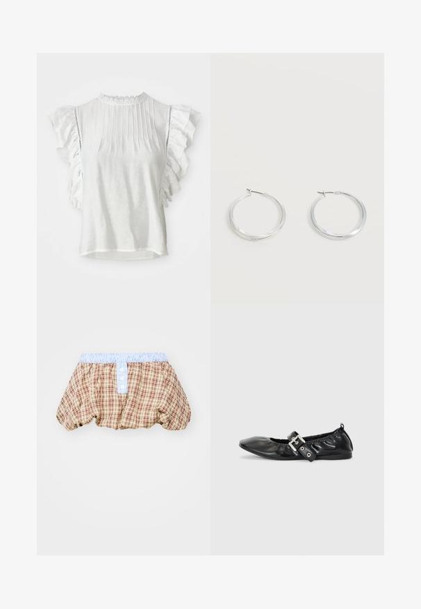 Blusa blanca de mangas cortas con pliegues, hombros rizados y un cuello alto con encaje. Tejido suave con una textura lisa.; Pantalones cortos abullonados a cuadros en marrón, beige y rojo, con una cinturilla de rayas azul claro y detalles de botones en la parte delantera.; Zapato plano de piel negra con puntera afilada, detalle fruncido alrededor de la abertura y un acento de hebilla plateada en la correa ajustable.; Pendientes de aro de metal plateado con superficie lisa y ligeramente curvada y cierre de tipo mosquetón sobre un fondo blanco liso.