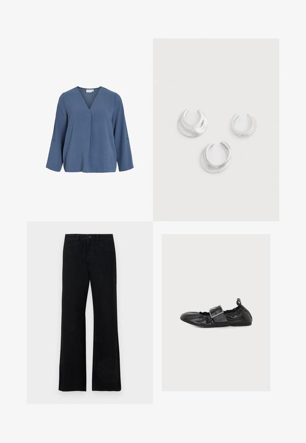 Lichtblauwe blouse met lange mouwen, een V-hals en een zachte gekreukte textuur. Voorzien van knoopdetails op de mouwen, met een iets losse pasvorm.; Zwarte denim flared jeans met een gladde textuur, voorzien van een sluiting met knopen aan de voorkant, riemlussen en een klassiek ontwerp met vijf zakken.; Zwarte leren platte schoen met grote zilveren gesp en elastische zijkanten op een effen witte achtergrond.; Drie zilveren open ringoorbellen met een glad, rond ontwerp op een effen lichte achtergrond, gerangschikt in een driehoekpatroon.