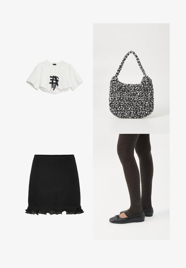 Biely croptop s krátkymi rukávmi, s textúrovaným vzorom, výstrihom do V a tromi čiernymi saténovými stuhami na prednej strane.; Čierna mini sukňa s textúrovanou tkaninou, s volánikovým lemom. Hladký pás a na skladanie navrhnuté detaily pridávajú jemný dizajnový záujem.; Nohy v tmavých pásikavých legínach v kombinácii s čiernymi balerínkami s malými mašličkami na bielom pozadí.; Tkaná kabelka v čierno-bielej kombinácii s oválnym tvarom, textúrovaným povrchom a pletenou rúčkou. Vhodná na bežné nosenie.