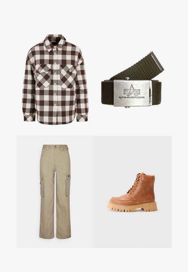 Chemise à carreaux marron et blanc avec deux poches poitrine, dotée d'un col classique et d'une fermeture à boutons sur le devant. Texture de tissu douce.; Pantalons cargo beiges en tissu durable, offrant une coupe décontractée, plusieurs poches latérales et une taille élastique avec une fermeture à bouton.; Bottines escarpins en cuir tan avec un col rembourré et une semelle en caoutchouc épaisse et crantée sur un fond clair.; Ceinture en nylon tissée vert olive avec une boucle en métal argenté. La boucle présente un logo embossé et trois lignes horizontales, offrant un design robuste.