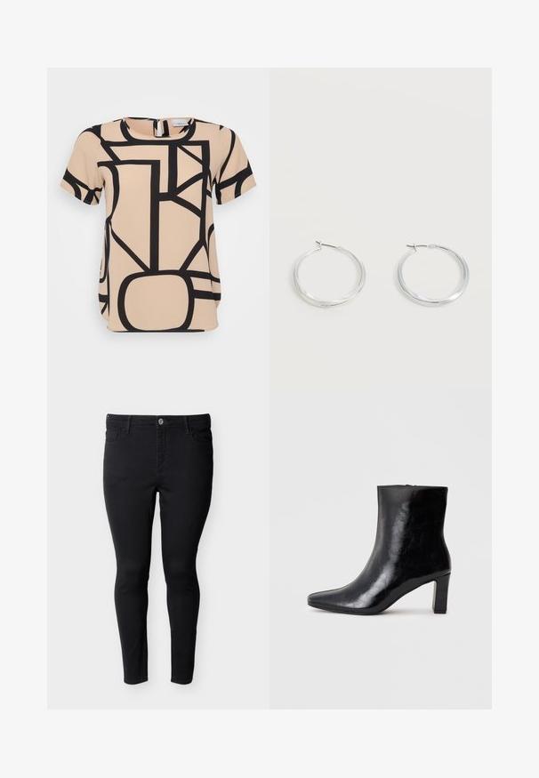 Beige kortærmet top med markante sorte geometriske mønstre. Rund halsudskæring med lynlås lukning i ryggen. Glat, struktureret stof.; Sorte slim fit-jeans med fem lommer og knaplukning, vist på en hvid baggrund.; Sorte ankelstøvler lavet af blank læder, med spidse tæer og en mellemstor blokhæl, med en glat tekstur og et enkelt design.; Sølvfarvede metaloorringe med glat, let buet overflade og låsemekanisme på en ensfarvet hvid baggrund.