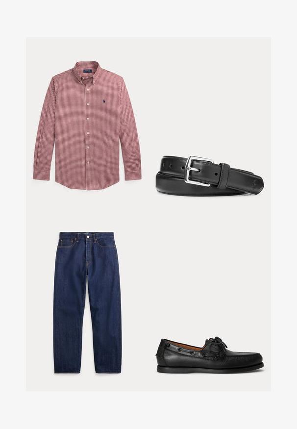 Rood-wit geruit overhem met lange mouwen, knopen, kraag en blauw geborduurd logo op de linkerborst.; Donkerblauwe denim jeans met rechte pijpen, vijf zakken, knoopsluiting en zichtbare stiksels.; Zwarte leren mocassin met veterdetail en lage rubberen zool, zijaanzicht op een eenvoudige lichte achtergrond.; Zwarte leren riem met zilverkleurige rechthoekige gesp, opgerold op een witte achtergrond, met een subtiel geperst logo aan de punt.