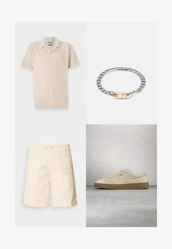 Beige Kurzarmhemd aus weichem Stoff mit Knopfleiste, klassischem Kragen und subtiler Textur.; Baumwollshorts in hellgelb mit floralem Muster. Mit einem Knopfverschluss, Fronttaschen und einem geraden Schnitt mit gesäumten Kanten.; Hellbeiger Wildledersneaker mit Gummisohle, auffälligen Schnürsenkeln und dezenten Nahtdetails. Sauberes Design mit minimalistischem Ästhetik.; Armband aus silbernem Metall mit einem polierten goldenen Verschluss, der über ein dickes Gliederdesign und glatte Oberflächenstrukturen verfügt.