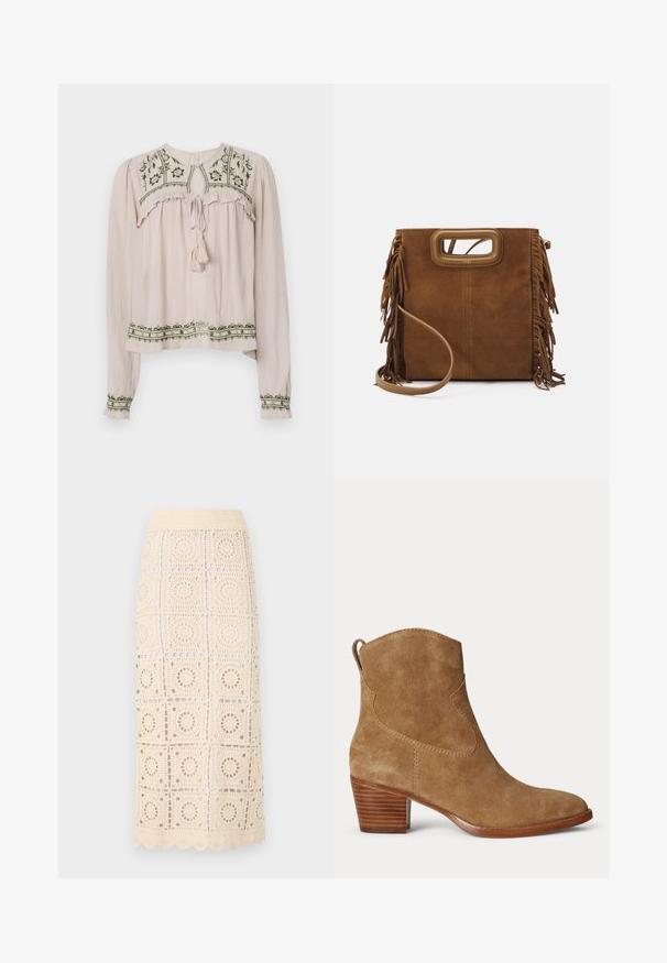 Lichtroze blouse met lange mouwen, versierd met ruches, groene bloemenborduursels op de aangeklede kraag en zoom, en een vastgebonden halslijn met een kwastje.; Malina KAHLO - Maxirok - cream; Bruine suède enkellaarzen met lage gestapelde houten hak en een trekkoord aan de achterkant op een effen lichte achtergrond.; Maje Handtas - camel