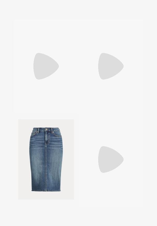 Weißes figurbetontes Damenoberteil mit Dreiviertelärmeln und einem breiten, abgerundeten Ausschnitt.; Denim-Midirock in Mittelblau mit geradem Schnitt, Taschen vorne und hinten sowie dezentem Verblassen im Stoff für zusätzliche Textur.; Braune Schildpatt-Sandalette mit hohem Absatz, schmalem Knöchelriemen und Schnalle, offener Spitze und mittelhohem Absatz.; Goldfarbene Metall-Hoops mit einer geschwungenen, länglichen Form. Sie verfügen über eine glatte, glänzende Oberfläche und eine abgerundete Spitze für zusätzliche Details.