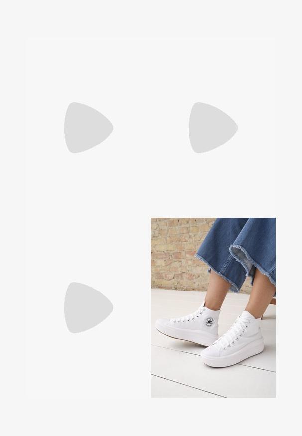 Sinine teksajumpsuit, millel on tumedat sinist värvi, pikad varrukad, nööbiga esiosa, krae ja vöödiga talje ning kaks rinna-taskut.; Isik kannab valgeid kõrge säärega Converse tossusid paksude talladega ning lühendatud äärega siniseid teksapükse telliskiviseina ja valge põranda taustal.; Hõbedased rõngastikkaehingad minimalistlikus disainis. Ümar kuju, sile tekstuur ja õhuke profiil. Kerged ning poleeritud viimistlusega.; Must musträbel mustra nahkrihm, millel on siledat tekstuuri, ovaalne hõbedane metallist pandla ja mitmed reguleerimisaugu rihma ääres. Lame, minimaalne disain.
