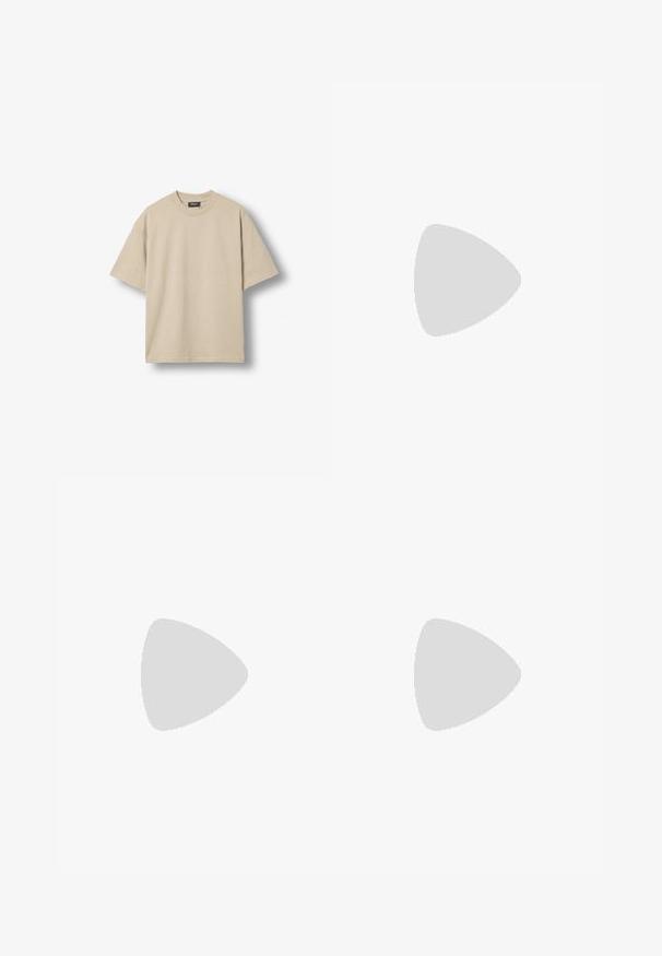 T-shirt beige à manches courtes avec col rond et coupe décontractée, présenté sur fond blanc.; Shorts en coton marron avec une taille élastique et un cordon de serrage blanc, dotés de deux poches latérales et d'une coupe droite.; Sandale beige à enfiler avec bout fermé, talon ouvert, dessus en suédine souple et semelle en caoutchouc blanche texturée, montrée de profil sur fond blanc.; Lunettes de soleil teintées marron avec une monture carrée, en matériau plastique transparent brun, et des accents décoratifs jaunes sur les branches.