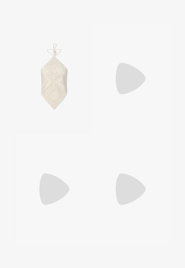 Valkoinen virkattu hihaton yläosa, jossa timanttikuvio ja solmittava niskakiinnitys, kärkipitoinen helma.; Ruske lakanbuks med et smocket talje. Bred bendesign, let tekstur og subtil drapering. Ingen synlige mønstre eller hardware.; Felmini Klassiset nilkkurit - sand; Ruskea mokkanahkainen olkalaukku, jossa on säädettävä hihna ja pieni valkoinen kukkakirjailu etutaskun läppäosassa.