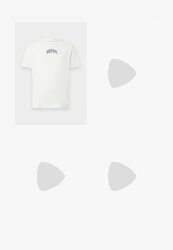 Λευκό βαμβακερό t-shirt με μπλε κεντητό λογότυπο "GANT 1949" στο στήθος. Κλασικό σχέδιο με στρογγυλή λαιμόκοψη και κοντά μανίκια.; Μαύρα τζιν με ίσιο μπατζάκι, πέντε τσέπες, κλείσιμο με κουμπί και ορατές μεταλλικές καρφίτσες στις μπροστινές τσέπες.; Λευκό αθλητικό παπούτσι με λείο δερμάτινο άνω μέρος, στρογγυλή μύτη, χοντρή σόλα και ελάχιστες λεπτομέρειες ραφής. Διαθέτει επίπεδα κορδόνια και υφασμένη σόλα.; Σπειροειδής λείο καφέ δερμάτινη ζώνη με ασημένια ορθογώνια αγκράφα χαραγμένη με το "Tiger of Sweden" σε ουδέτερο φόντο.