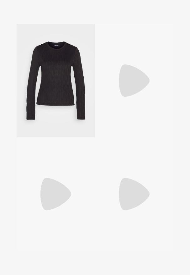 Pieces PCSIMA - Camiseta de manga larga - black; Pantalones marrones entallados con cintura de cordón y trabillas, hechos de tela texturizada, mostrados sobre un fondo blanco sencillo.; Zapatos de charol negros con una suela de plataforma gruesa y cordones gruesos. Punta redondeada, detalles mínimos y una pequeña lengüeta en la parte trasera.; Pendientes de aro plateados con textura ondulada e irregular. Presentan una forma circular delgada y un acabado reflectante.