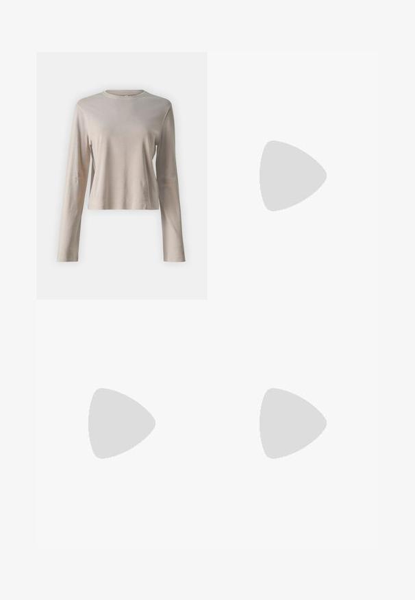 T-shirt à manches longues beige clair en tissu doux, avec un col rond et une coupe décontractée de longueur courte. Texture lisse, design minimal.; Pantalons en velours côtelé évasés de couleur vert olive foncé, dotés d'une fermeture à bouton et zip, de cinq poches et d'une texture nervurée subtile.; Chaussure Mary Jane en cuir verni noir avec un talon épais, un bout rond et une sangle ornée d'une boucle en forme de cœur.; Sac à main rectangulaire noir avec une courte poignée et une bandoulière amovible, présenté sur un fond clair uni.