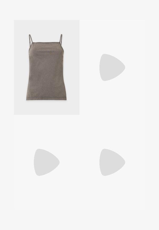 Brun ærmeløs top med tynde stropper og lige udskæring, vist på en ensartet lys baggrund.; Sort midi-nederdel med en tætsiddende talje, der har et gennemsigtigt underpanel. Glat tekstur med en elegant silhuet og uden synlige mønstre.; Sort læder cowboystøvle med dekorative udskæringer, sølvspænde og skrå hæl, vist på hvid baggrund.; Sort læderhåndtaske med en glat tekstur. Har en justerbar stropp og et enkelt, minimalistisk design med lynlås.