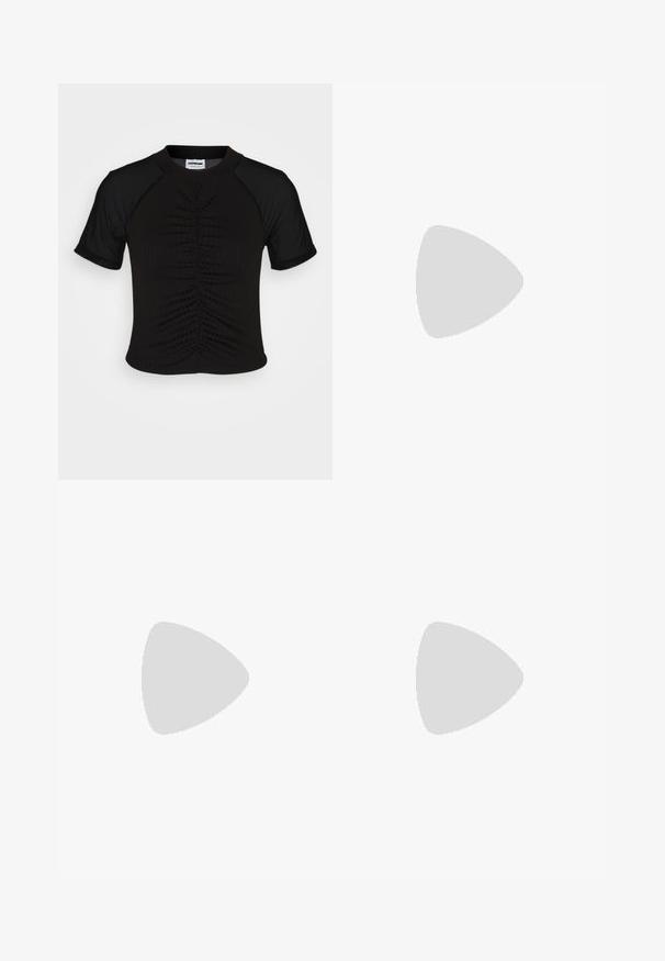 Noisy May NMDERIN MIX - Top - black; Schwarze, gerippte, weite Hosen mit einem glatten, elastischen Bund und ausgestellt geschnittenem Saum. Die Stoffstruktur ist weich und dehnbar und bietet Komfort.; Schwarzer Gummischuh mit Belüftungsöffnungen, erhöhtem Absatz und verstellbarem Riemen. Glatte Textur und abgerundete Form.; Ein Paar rechteckige Sonnenbrillen mit lichtblauen, halbtransparenten Rahmen und dunkelgrauen Gläsern, ausgestattet mit geraden Bügeln und minimalen Hardware-Details.
