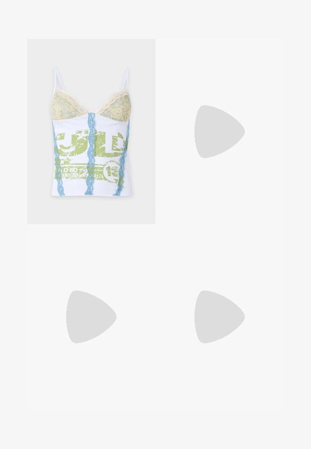 Weißes Camisole mit hellgelben Spitzen-Cups, blauen vertikalen Spitzenstreifen und verblasstem grünem Grafikdruck auf der Vorderseite.; Weite Hosen aus einem grünen Stoff mit einem welligen Muster und pinken Blumen. Der Bund ist flach und unterstreicht das lässige Design.; Schwarzer Ballerina mit Lackleder-Spitze, kleinem Schleifendetail und niedrigem Absatz auf weißem Hintergrund.; Hellblaue Denim-Schultertasche mit runder Form, verstellbarem Gürtel und subtilen Nähten am unteren Rand. Weiche Textur.