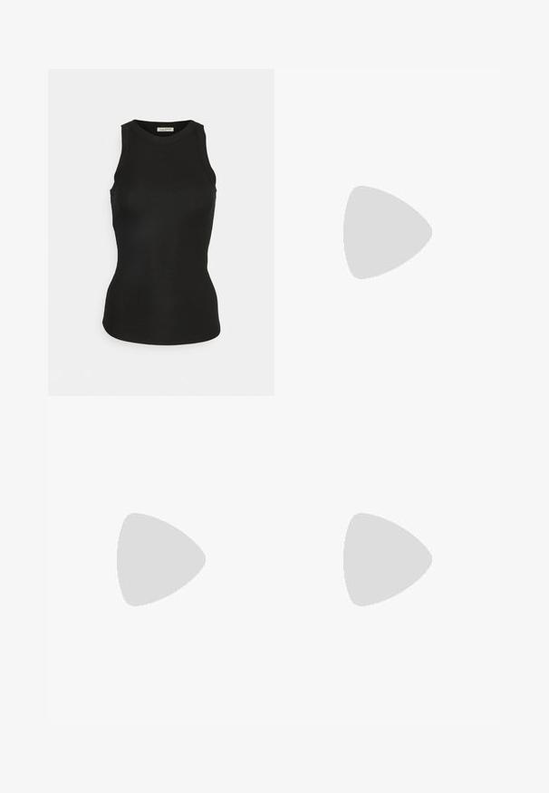 Sofie Schnoor Top - black; Beige minirok gemaakt van zachte stof, met een rechte snit, eenvoudig ontwerp en een verborgen ritssluiting aan de zijkant.; Selected ASHLEY - Muiltjes met hak - black; Zwarte suede tote bag met twee lange, platte leren handvatten. Heeft een gebogen bovenrand en zichtbare stiksels aan de voorkant. Geen hardware-accenten.
